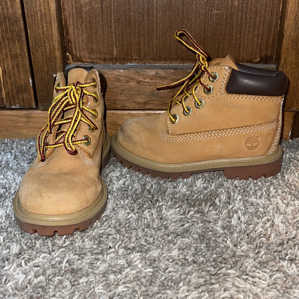8c Timberlands